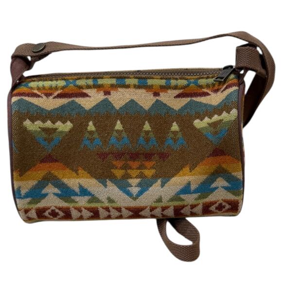 Pendleton Travel Kit In Solstice Canyon - Picture 4 of 10